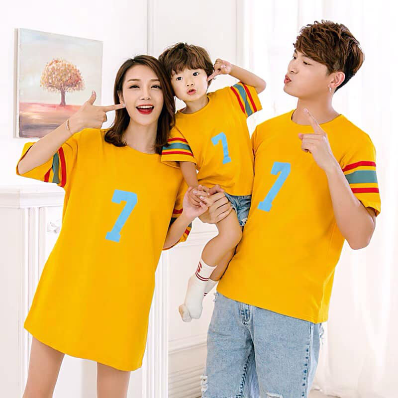 Mẫu áo gia đình màu cam hot nhất 2022