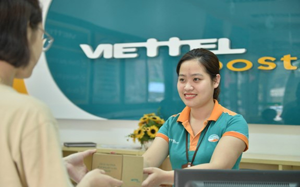 Đồng phục nhân viên giao dịch Viettel