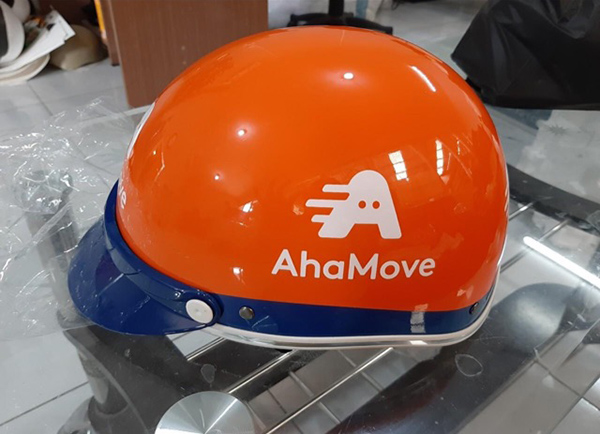 Mũ bảo hiểm của thương hiệu Ahamove