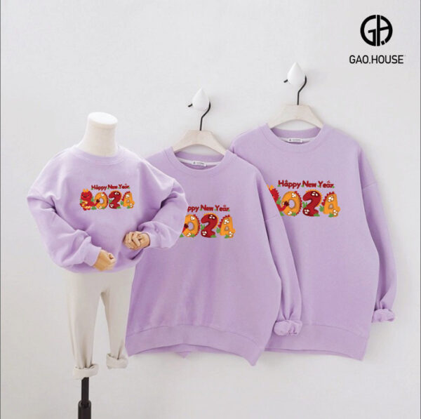 Mẫu áo gia đình Tết Dragon dáng sweater