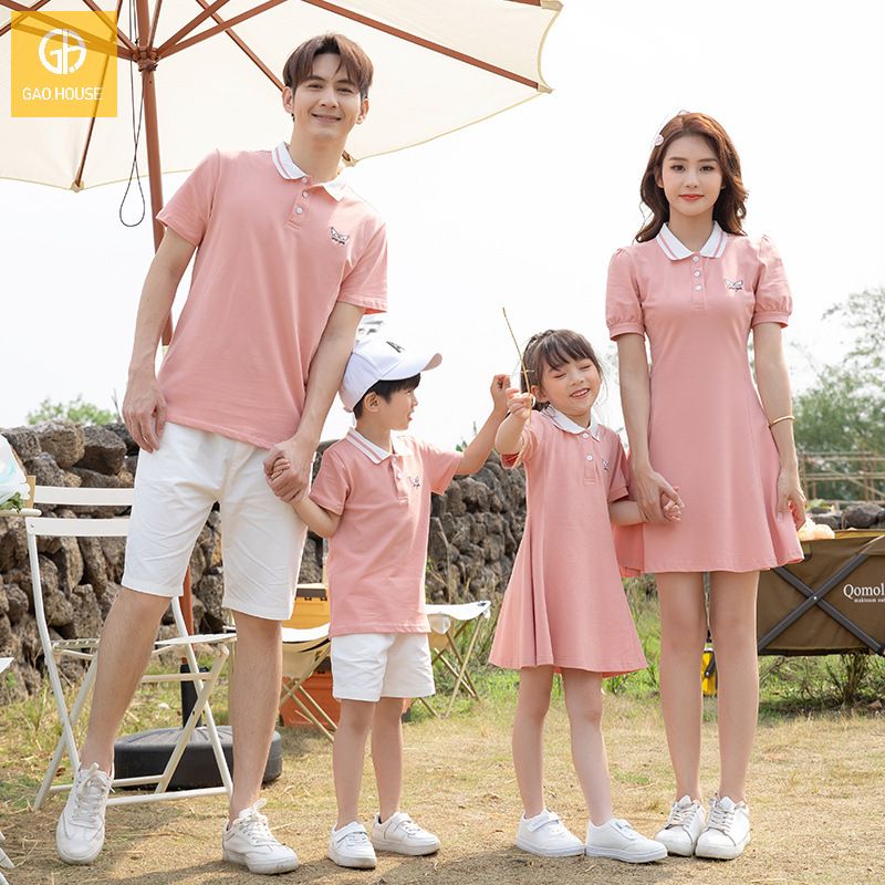 Áo váy màu hồng đẹp cho gia đình 4 người