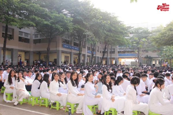 áo dài đồng phục trường nguyễn khuyến