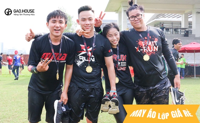 áo đồng phục tốt nghiệp rmit