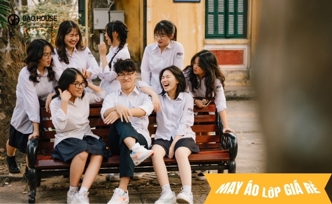 Áo sơ mi đồng phục đại học thương mại