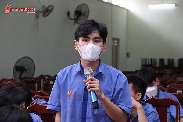 đồng phục cao đẳng Lý Tự Trọnga