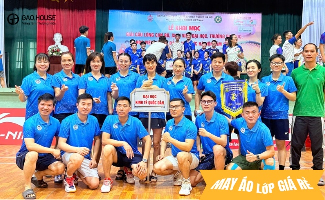 đồng phục của neu