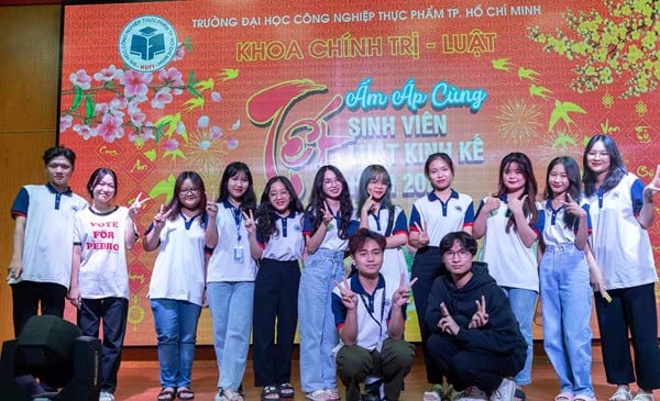 Đồng phục đại học công nghiệp thực phẩm tphcm