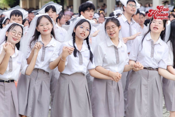 đồng phục lê hồng phong mới