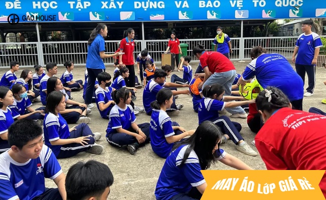 Đồng phục phú nhuận