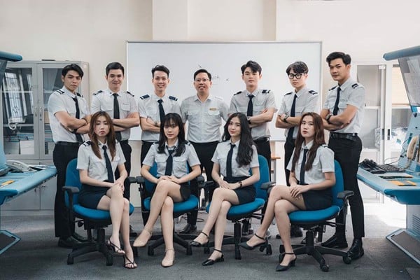 đồng phục sinh viên học viện hàng không