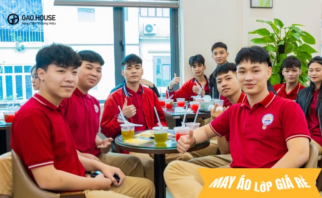 đồng phục thể chất haui