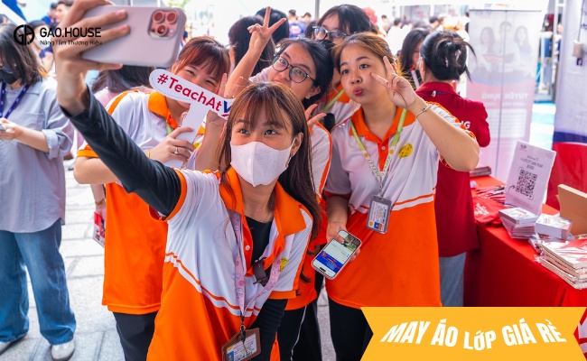 Đồng phục thể dục Huflit