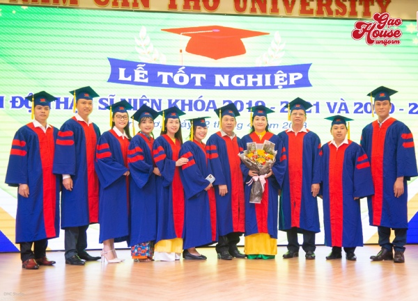 đồng phục tốt nghiệp đại học nam cần thơ