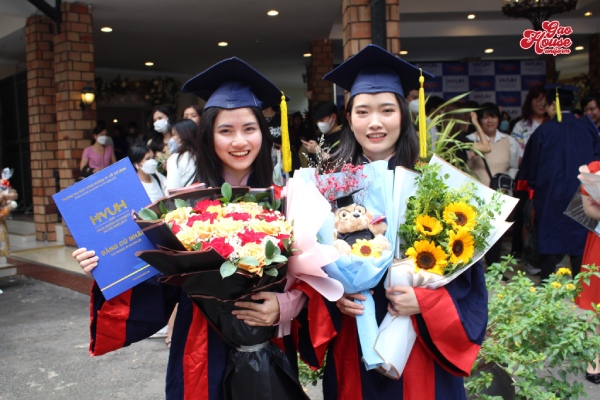 đồng phục tốt nghiệp trường thpt hùng vương quận 5