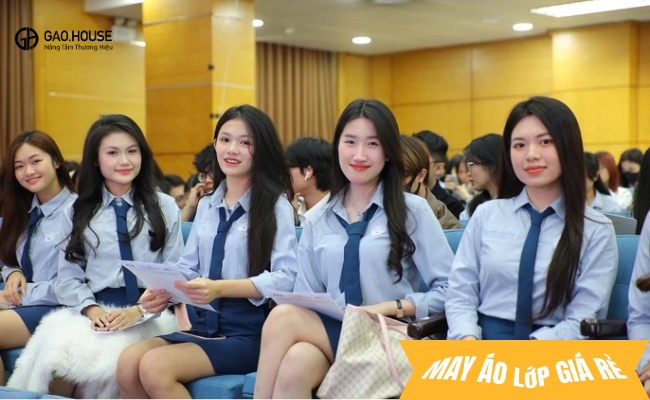 Đồng phục trường học viện ngoại giao