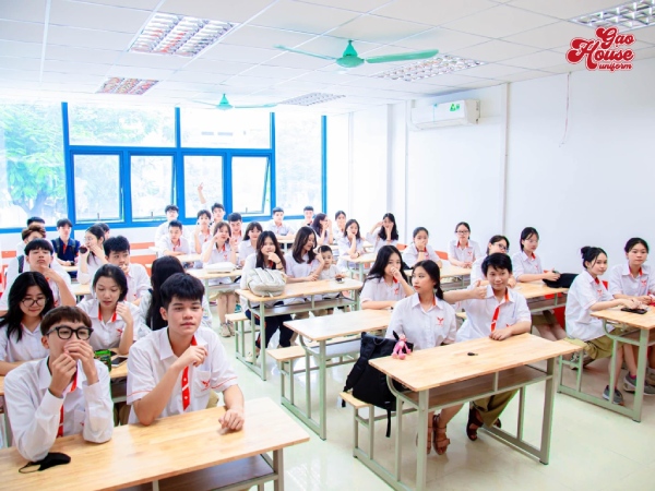 đồng phục trường thpt chuyên lê hồng phong tphcm