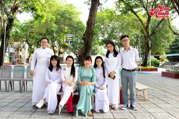 mẫu áo dài đồng phục trường hùng vương