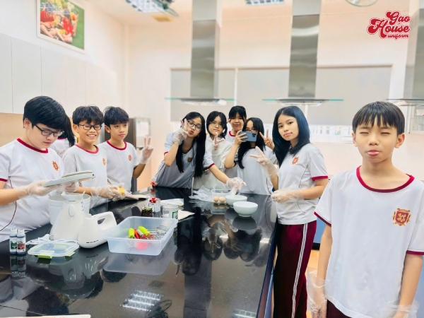mẫu áo đồng phục thể dục trường vas