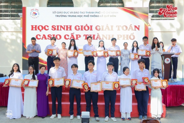 may đồng phục lê quý đôn
