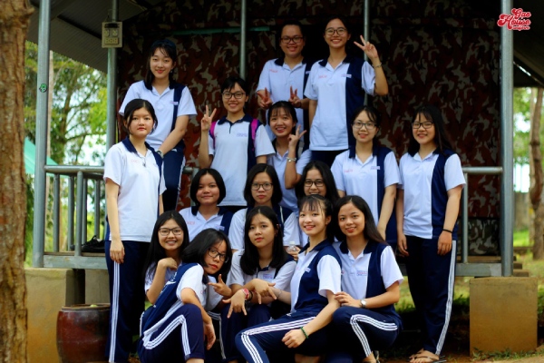 may đồng phục thể dục trường nguyễn khuyến