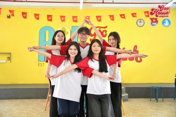 áo đồng phục học viện tài chính