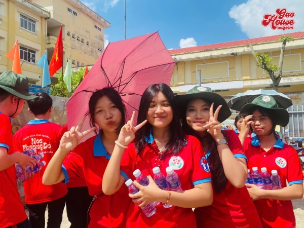 áo lớp đồng phục học sinh trường THPT Lê Minh Xuân