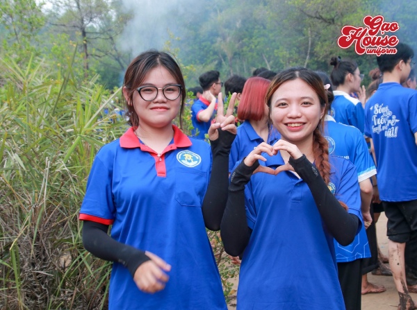 Áo thun đồng phục đại học văn hiến