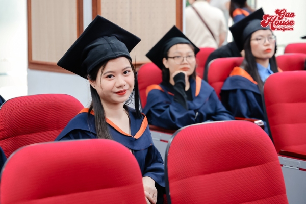 áo tốt nghiệp đồng phục HANU