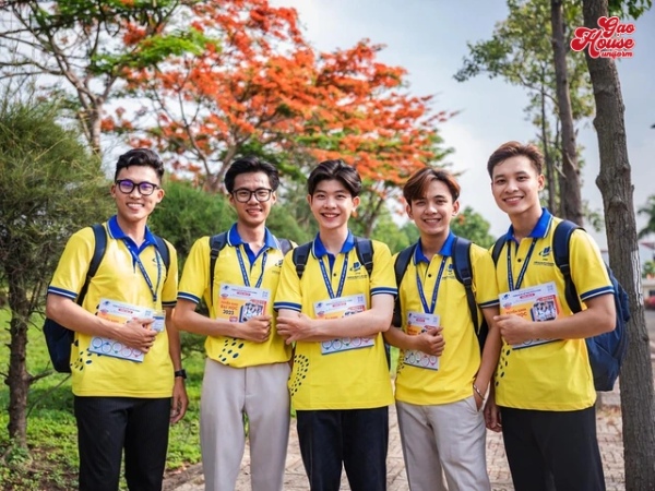 áo tuyển sinh đại học mở tphcm