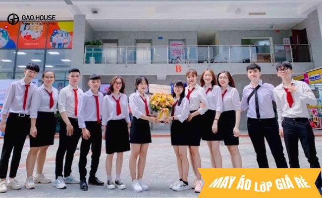 Đồng phục đại học Công nghệ HCM sơ mi trắng