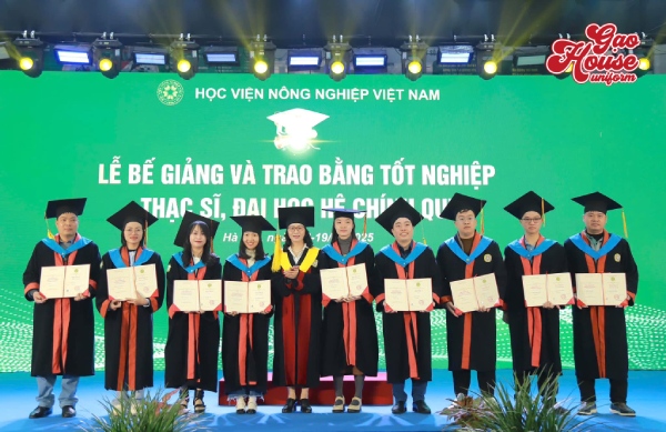 Đồng phục tốt nghiệp Học Viện Nông Nghiệp VNUA