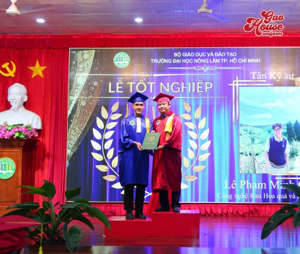 Đồng phục tốt nghiệp NLU