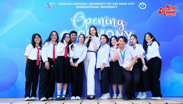 đồng phục trường đại học quốc tế tp hcm