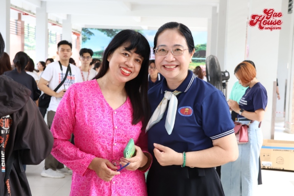 đồng phục trường đại học xã hội và nhân văn