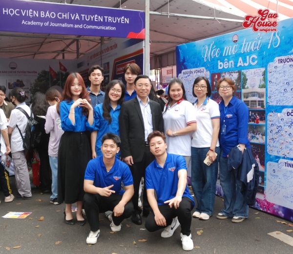 đồng phục trường học viện báo chí và tuyên truyền
