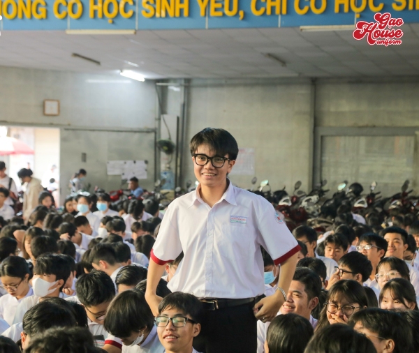 Đồng phục trường THPT Nguyễn Trung Trực Gò Vấp