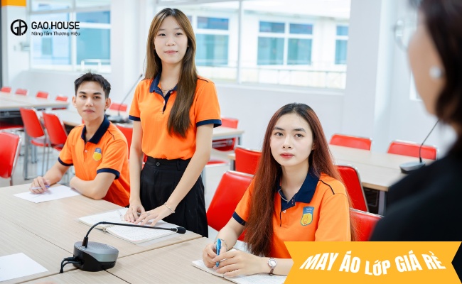 Gạo House may đồng phục sinh viên hutech