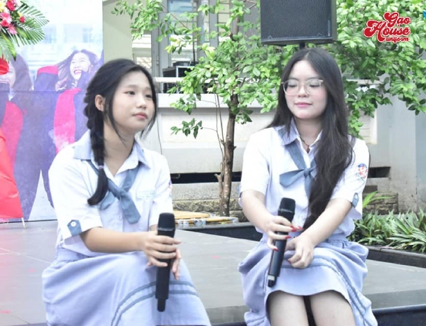 màu sắc đồng phục võ văn kiệt