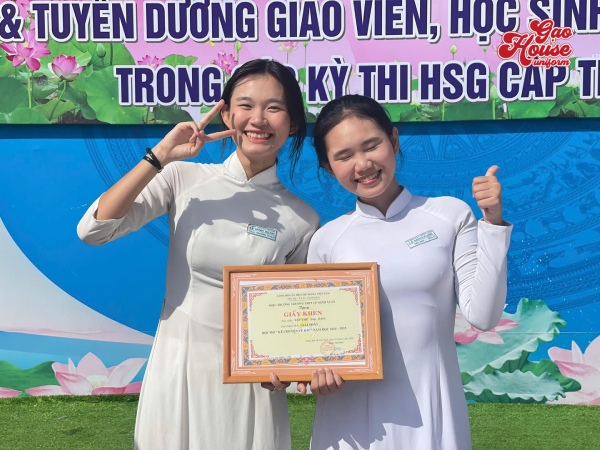 may áo dài đồng phục trường THPT Lê Minh Xuân