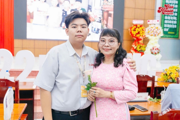 may đồng phục trường chuyên trần hưng đạo bình thuận