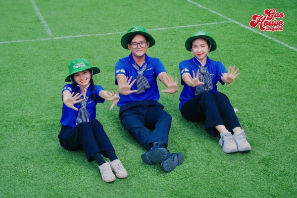 mua đồng phục uth