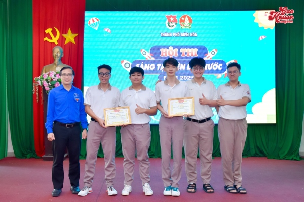 quần âu đồng phục trường Bùi Thị Xuân Biên Hòa
