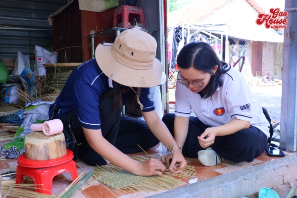 quy định mặc đồng phục ussh