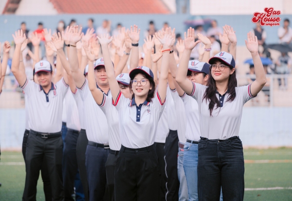 Thiết kế đồng phục Đại học Ngân hàng