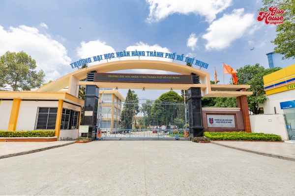 trường đại học ngân hàng tphcm