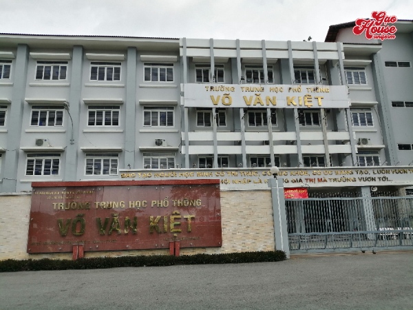 Trường THPT Võ Văn Kiệt